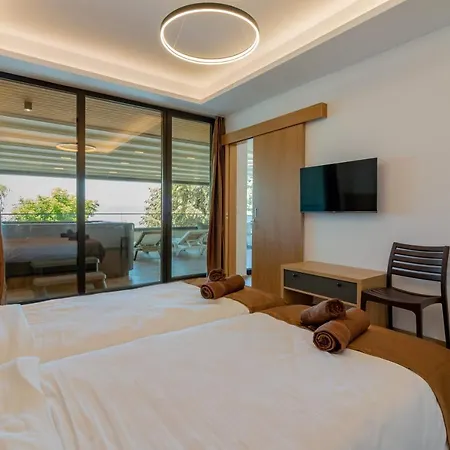 Lago Hotel 호텔 4*