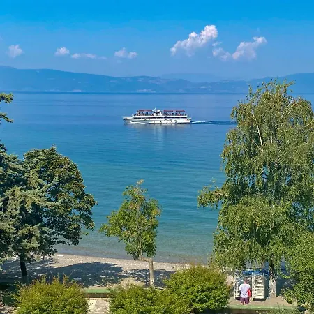 Lago Hotel 호텔 라가딘