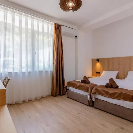 Lago Hotel Lagadin