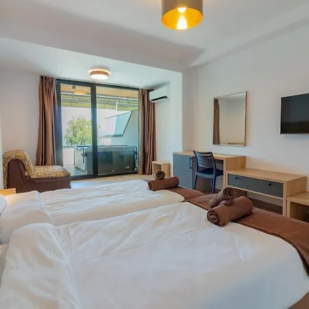 Lago Hotel Hotel 4*