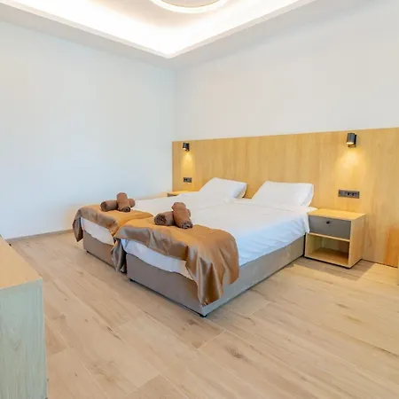 Lago Hotel 4* Lagadin