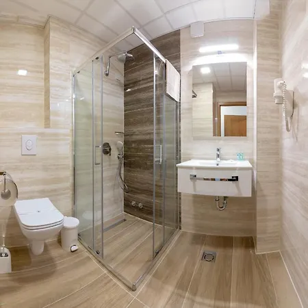Lago Hotel Hotel 4*